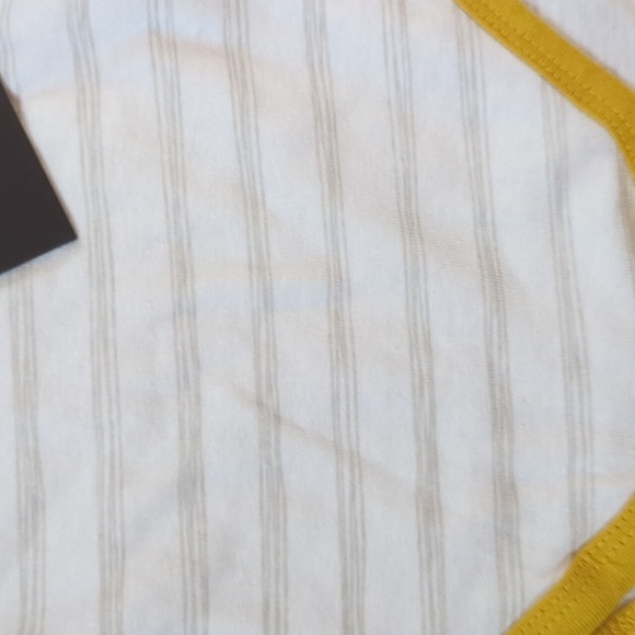 7 For All Mankind 6-9 Month Bodysuit and Hoodie - Picture 4 of 9